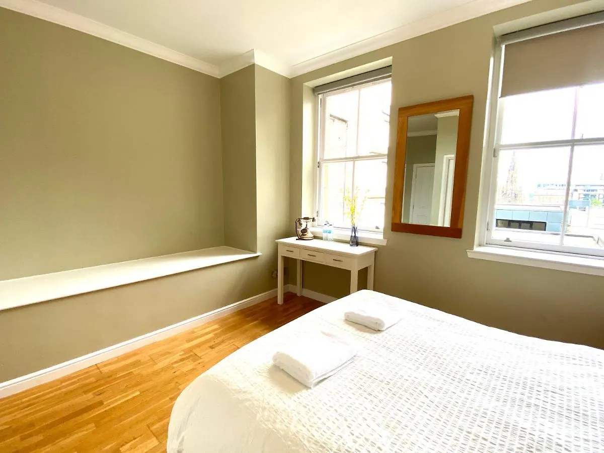 Advocates Apartment Edinburgh